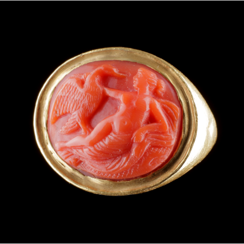 A Large Gold Mounted Coral Signet Ring Depicting ‘Leda and The Swan’